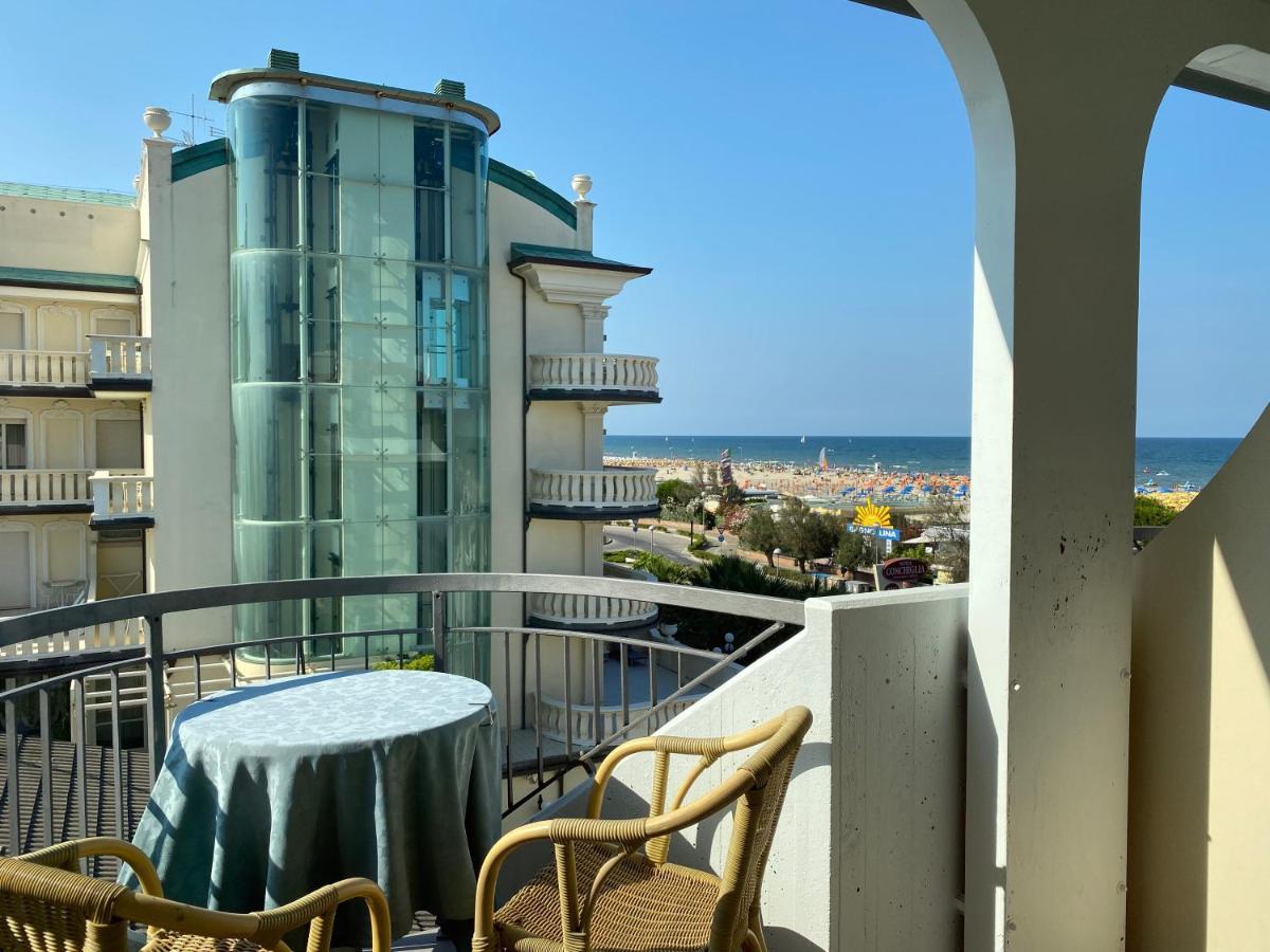 Hotel Moderno Cervia Buitenkant foto
